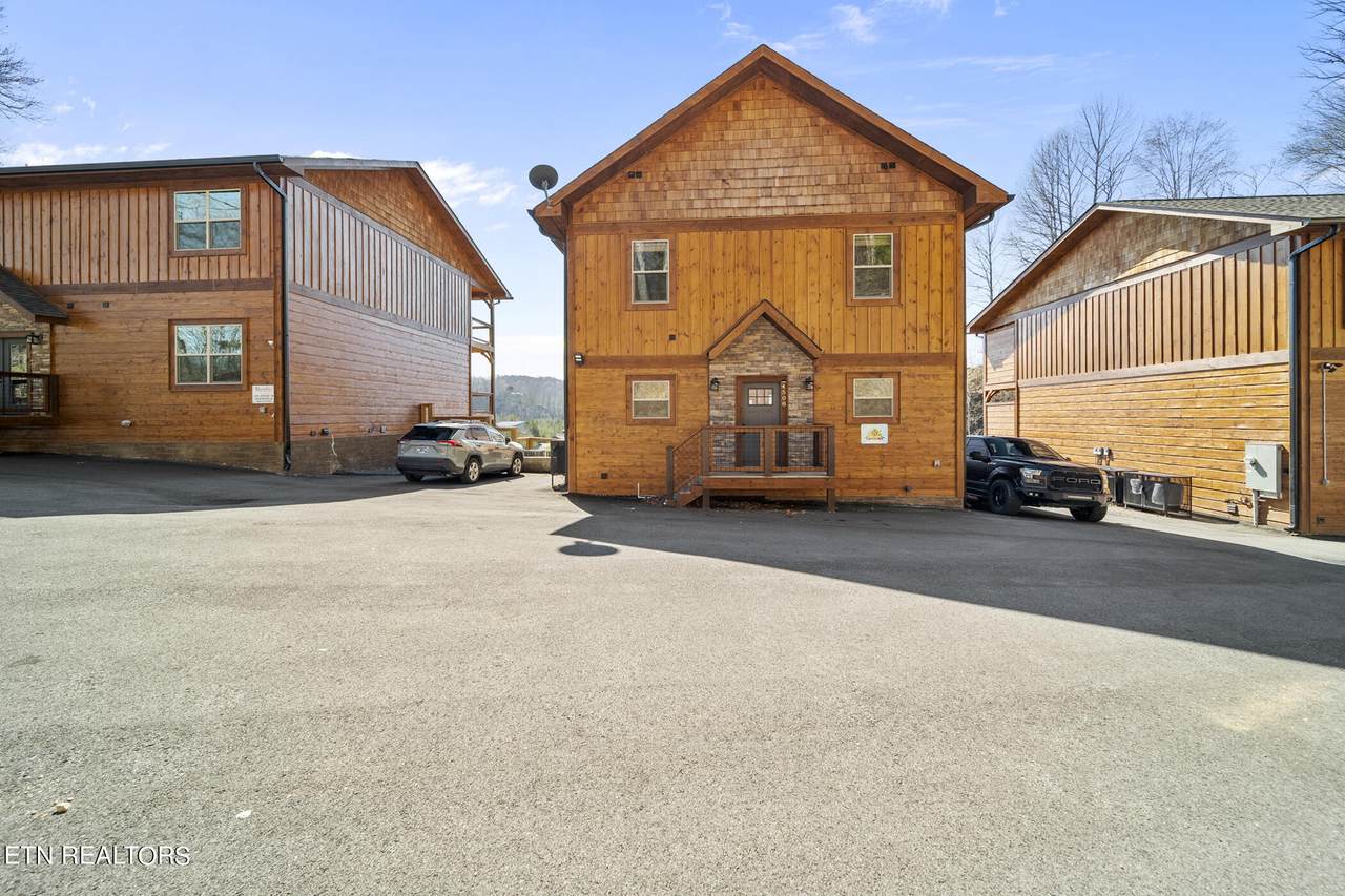 4508 Shangrila Way - Photo 1