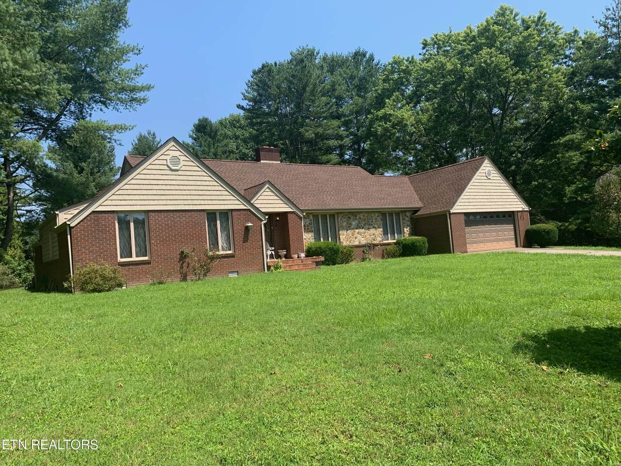 763 Evergreen Rd - Photo 1
