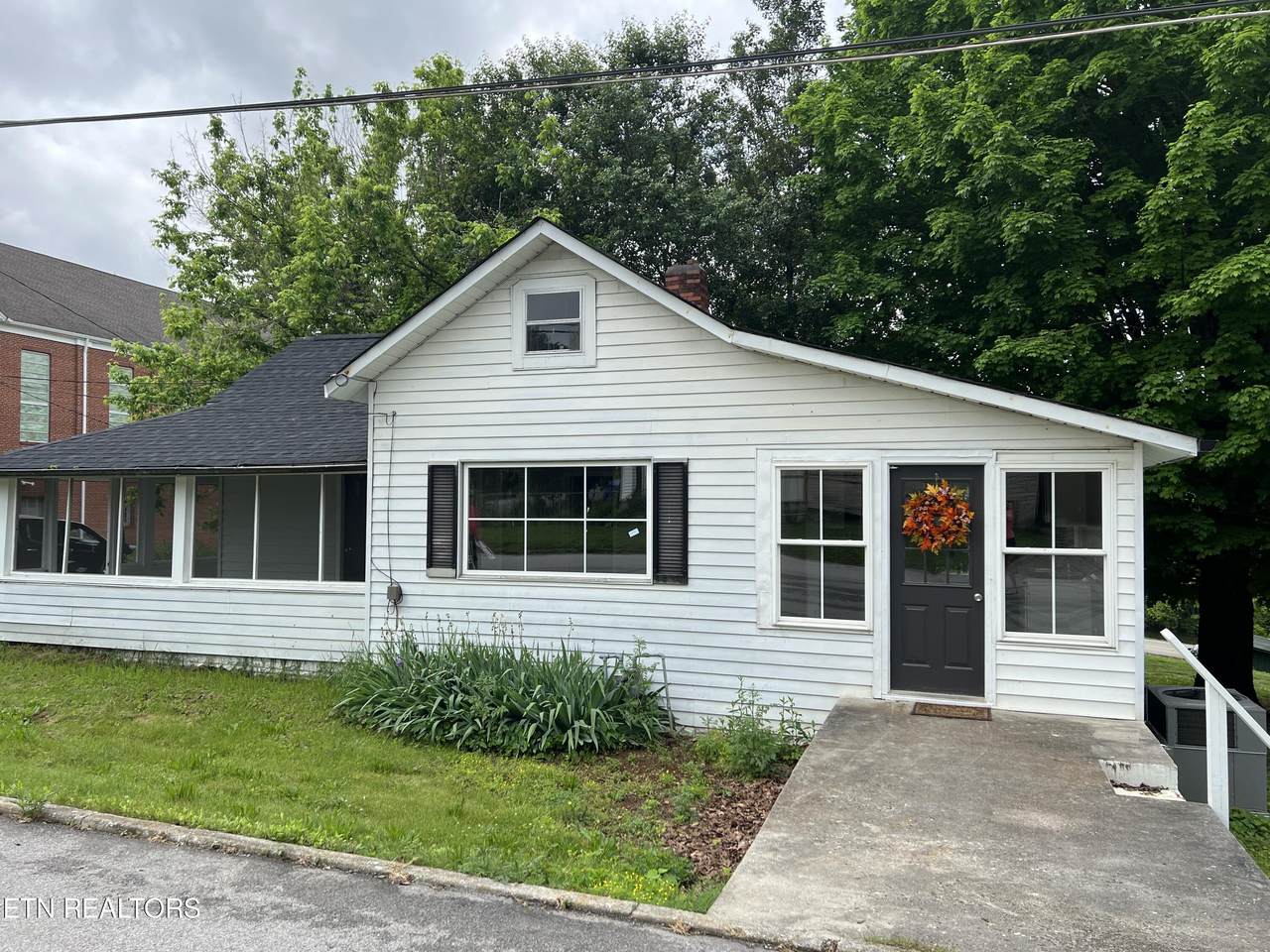 107 Birch St - Photo 1