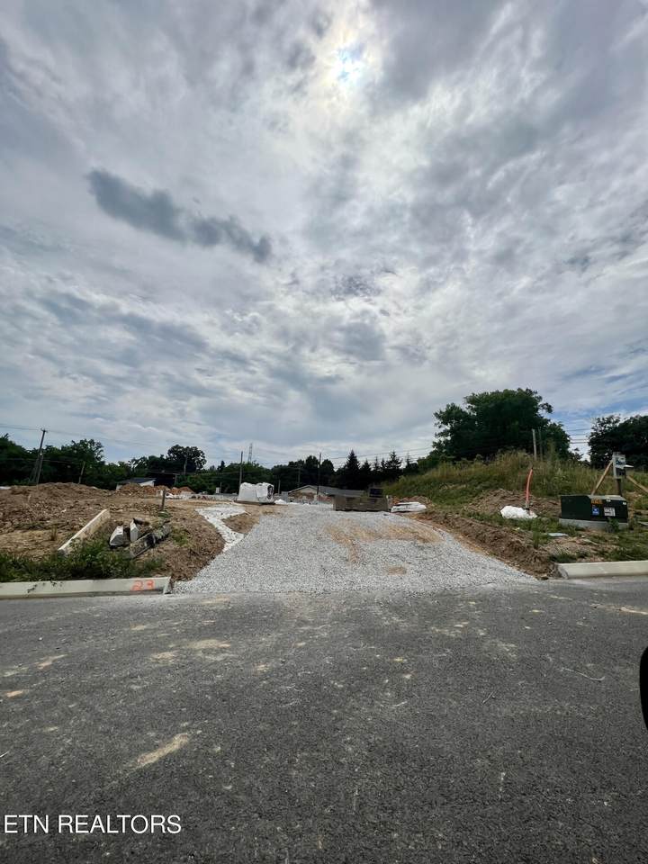 6025 Memory Hill Lane - Photo 1