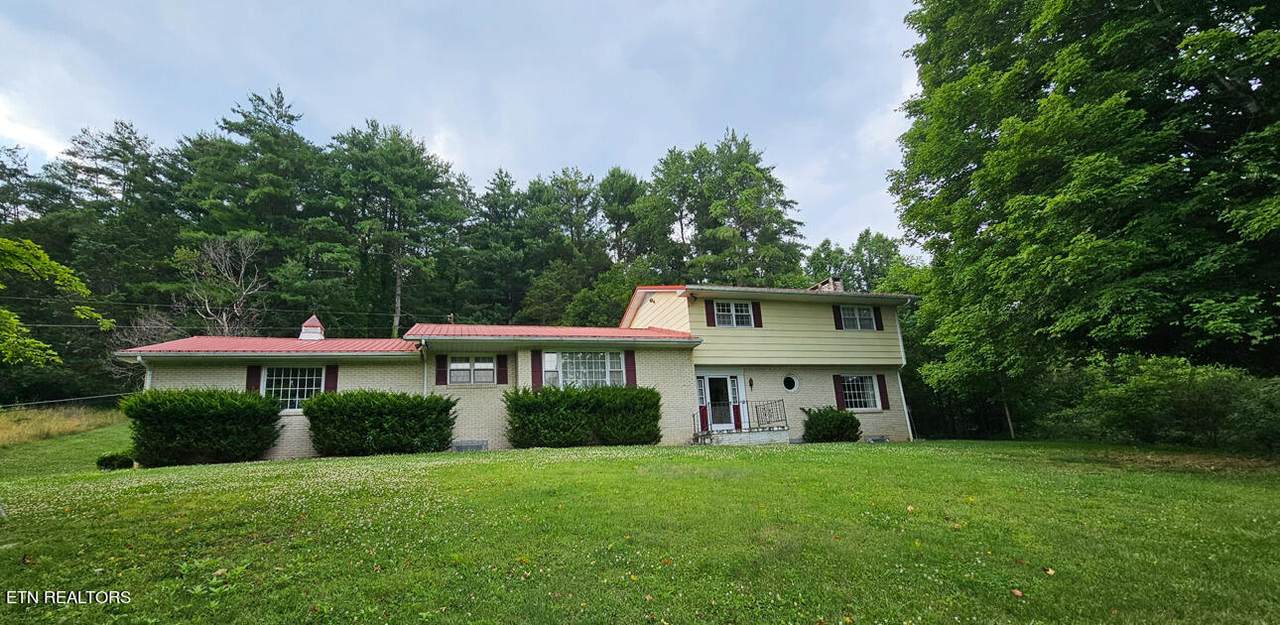 284 Smithfield Drive - Photo 1
