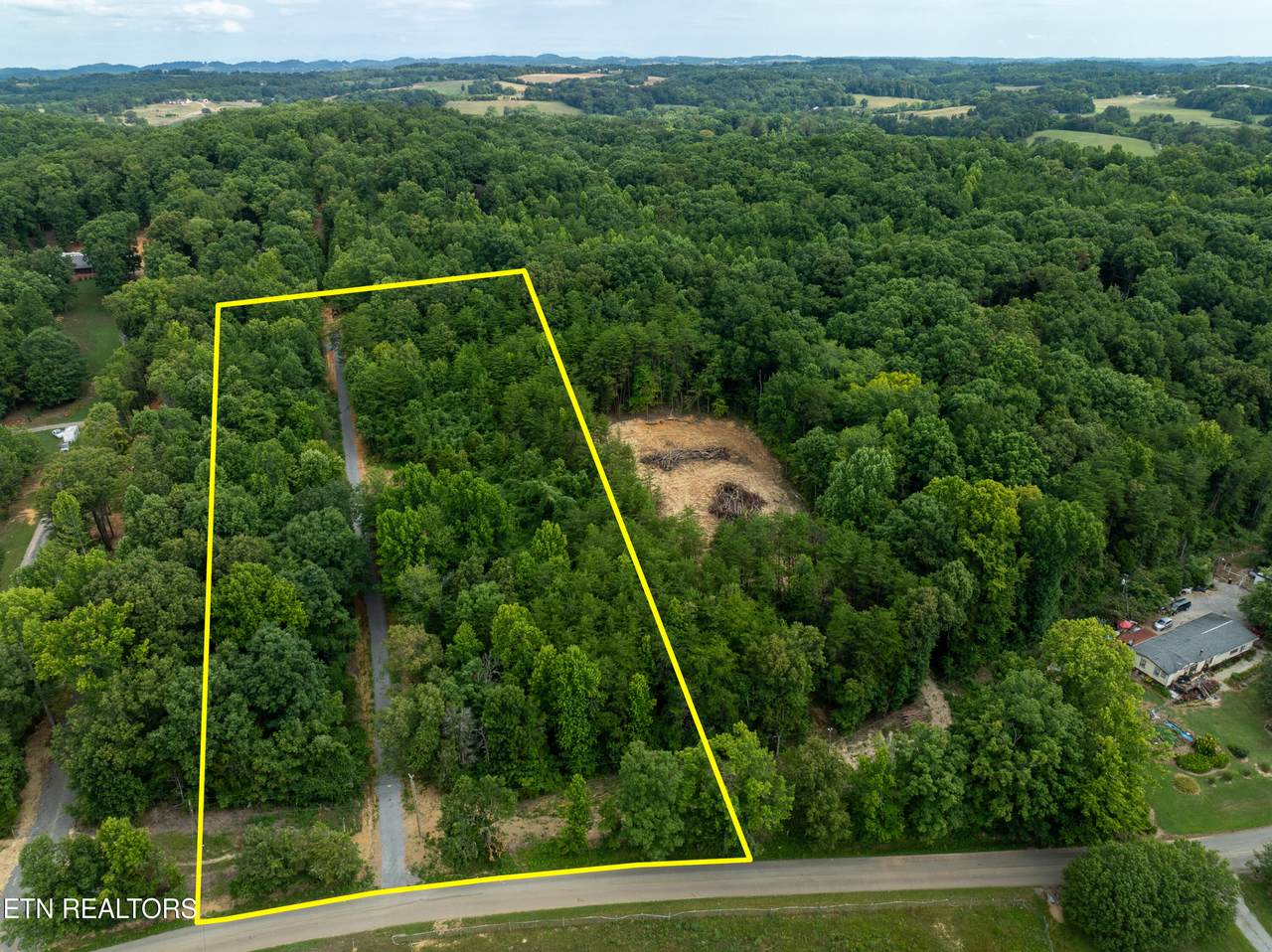 7643 Tomotley Rd - Photo 1