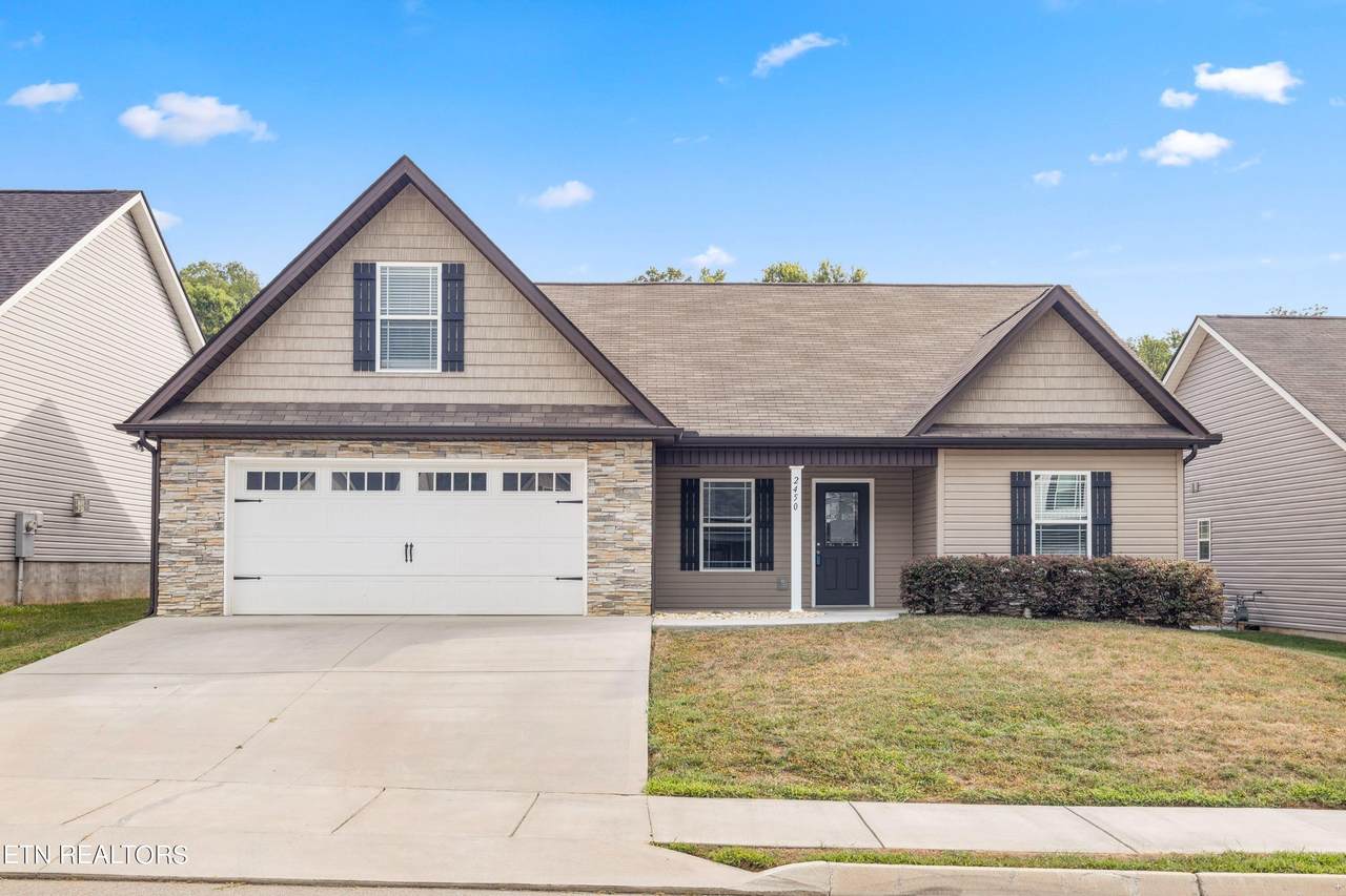2450 Eppie Cove Lane - Photo 1
