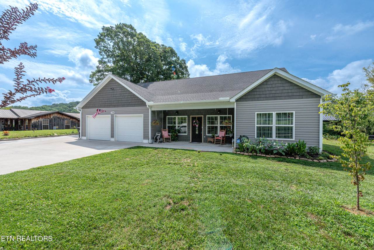 1704 Blockhouse Rd - Photo 1