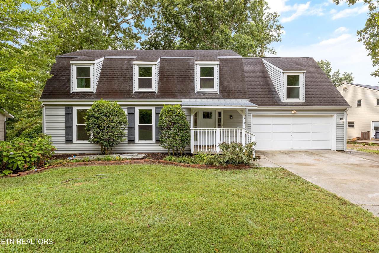 1518 Blackwood Drive - Photo 1