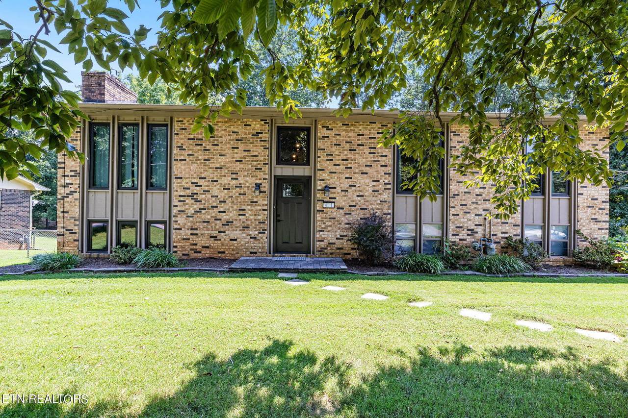 411 Overlook Drive - Photo 1