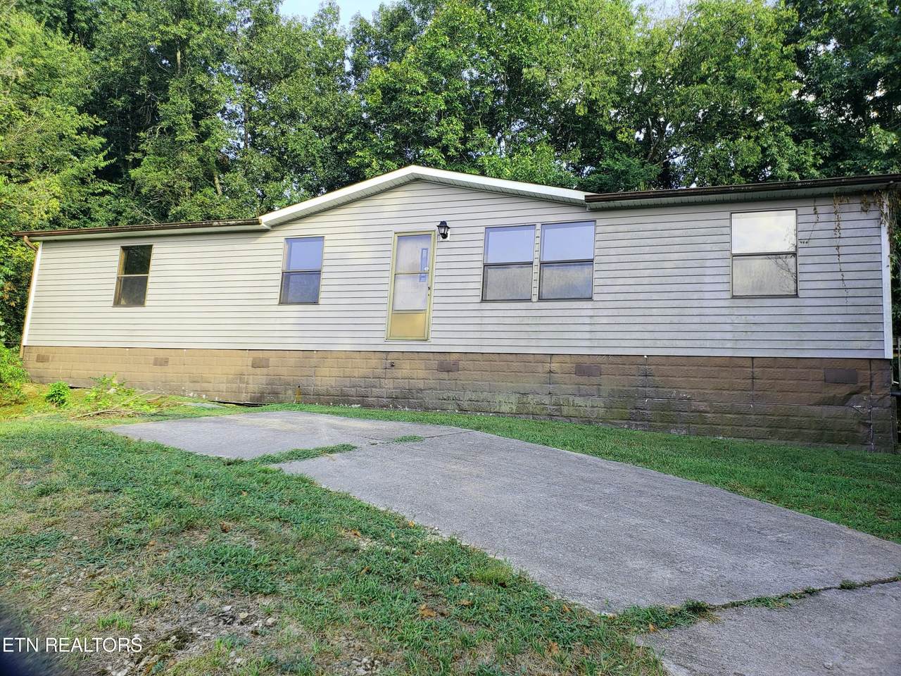 421 Old Piney Rd - Photo 1