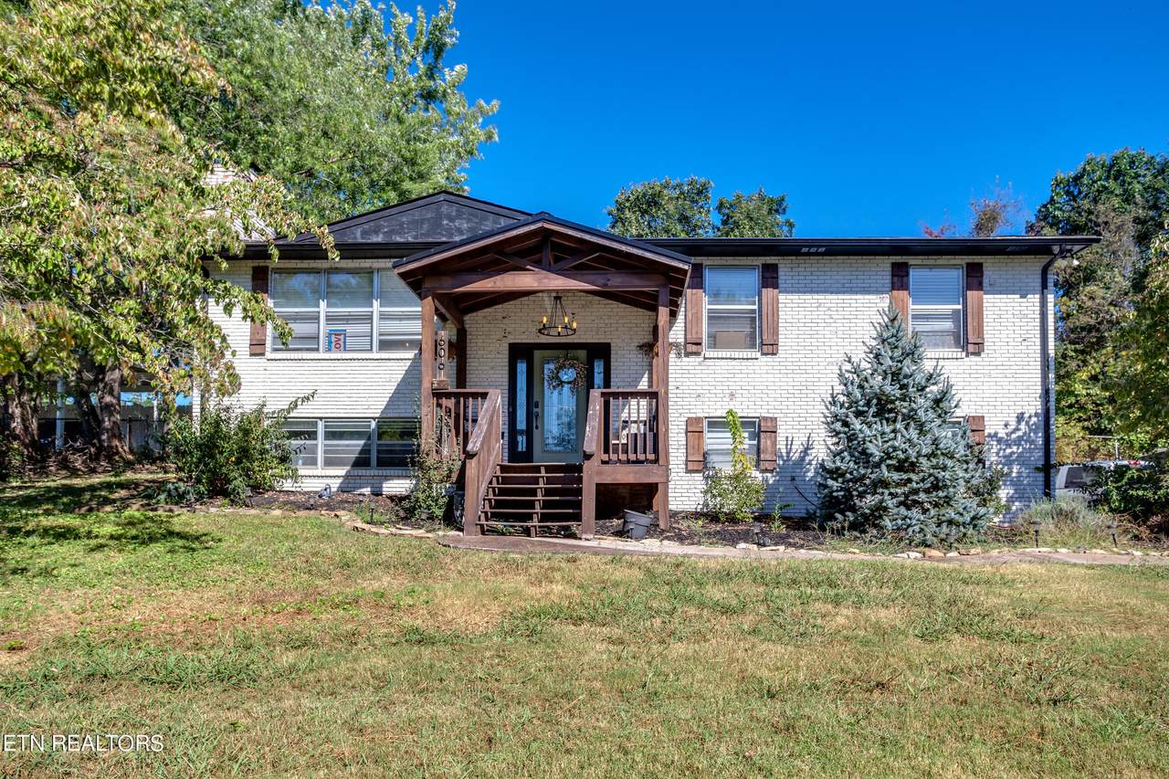 606 Texas St - Photo 1