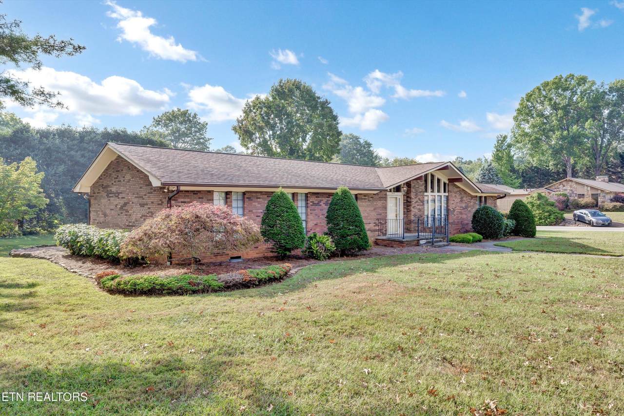 949 Laurel Hill Rd - Photo 1