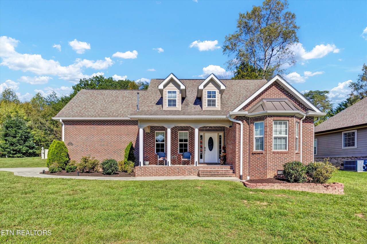 101 Crossroads Blvd - Photo 1