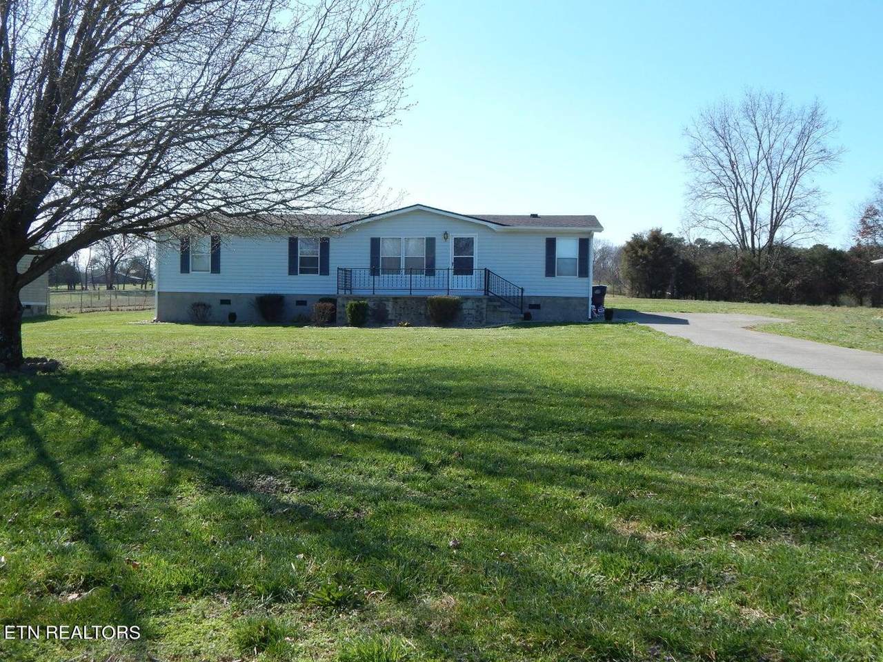 1321 Mountain View Circle - Photo 1