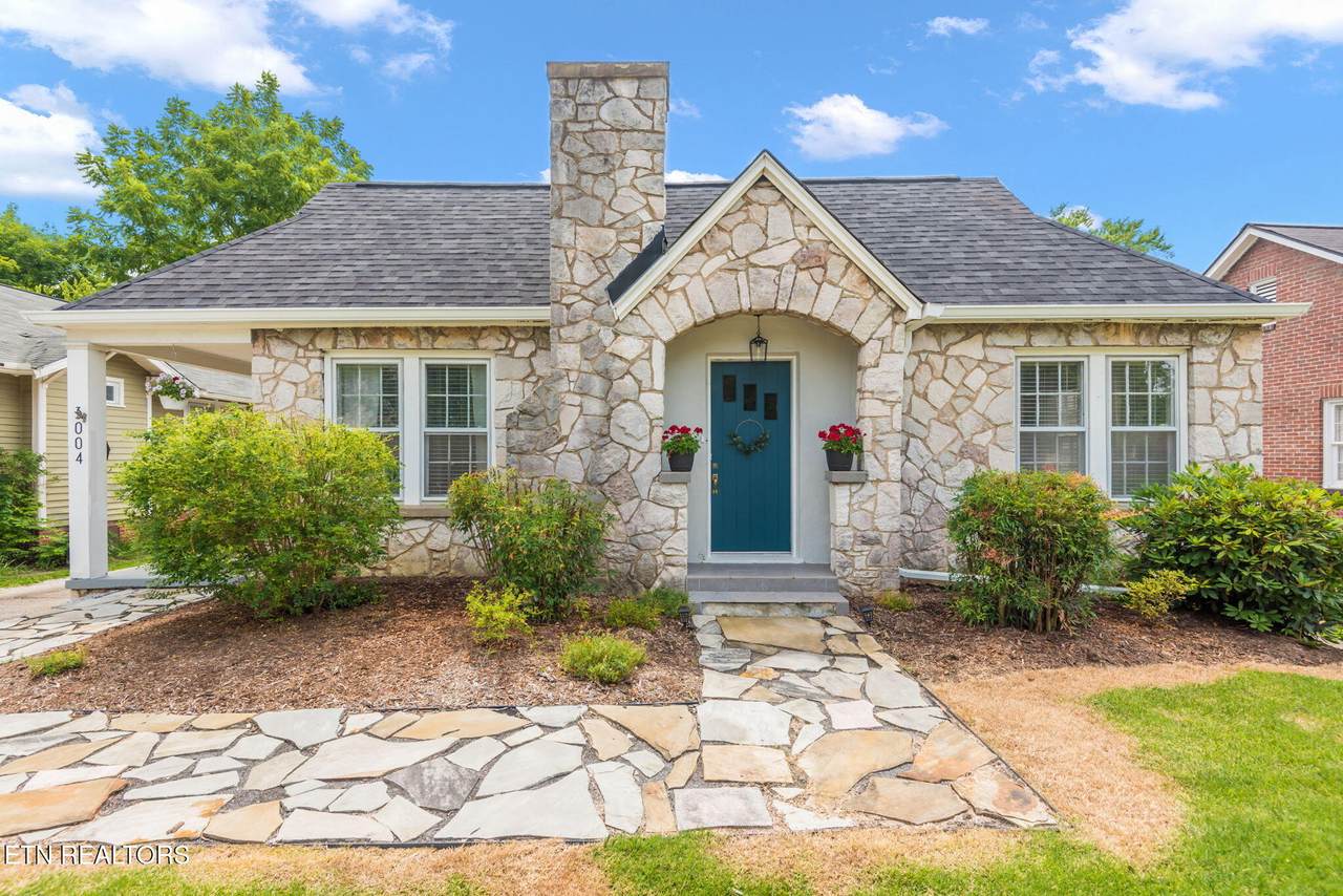 3004 Sanders Drive - Photo 1