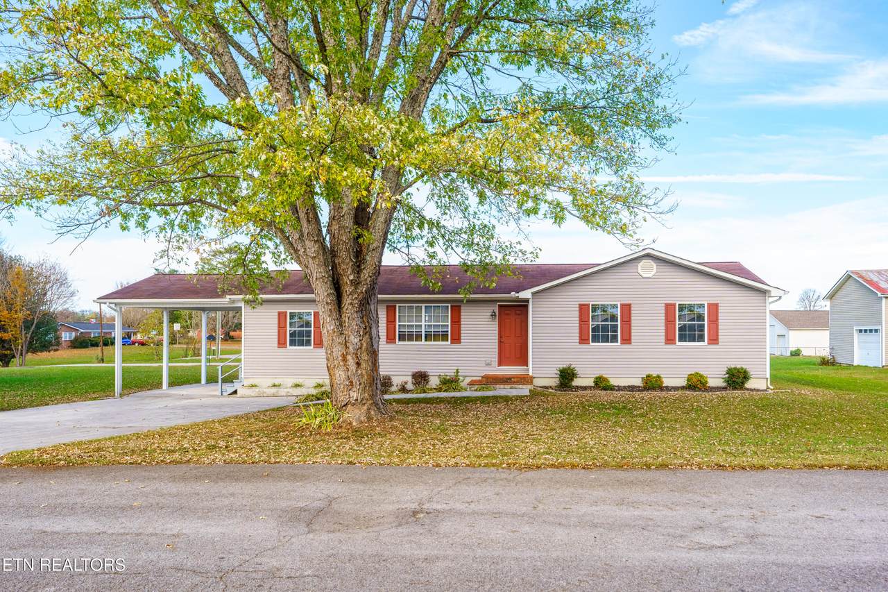 1023 Meek St - Photo 1