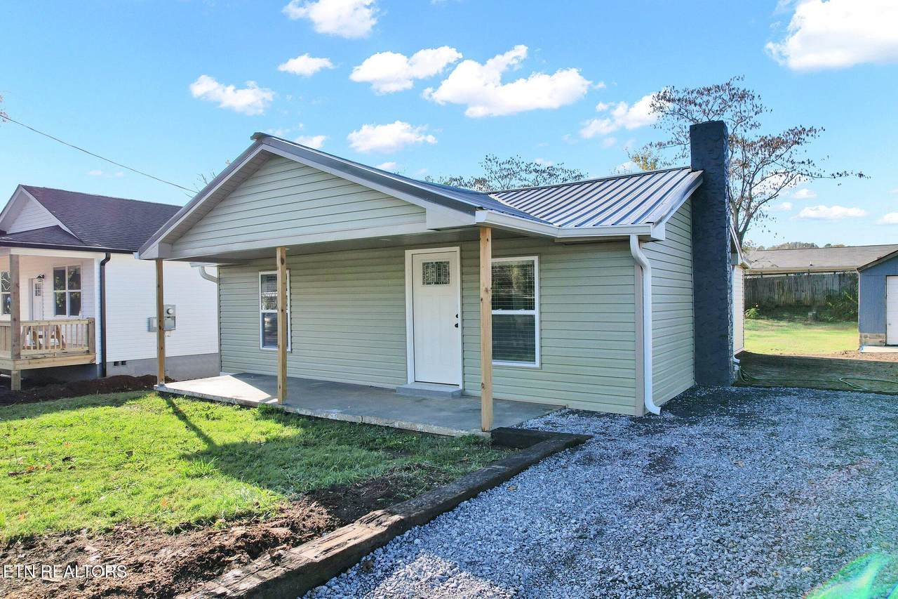 2030 Blythe Ave - Photo 1