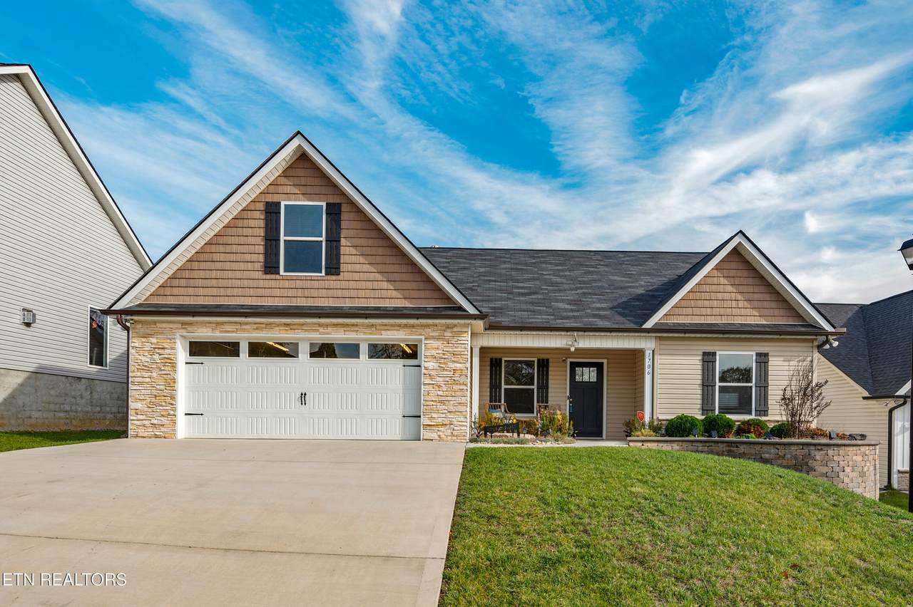 1706 Lovell Landing Lane Lane - Photo 1