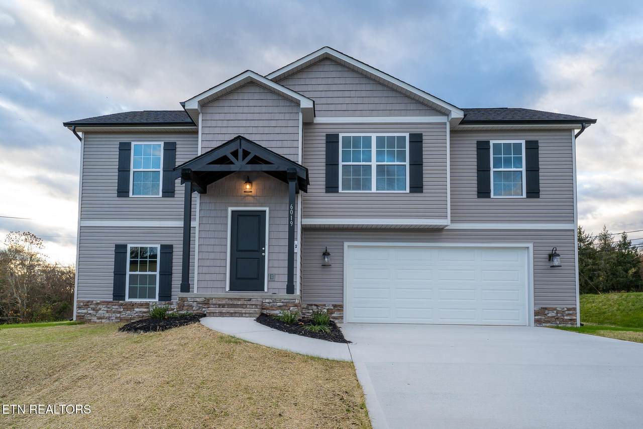 6019 Memory Hill Lane - Photo 1