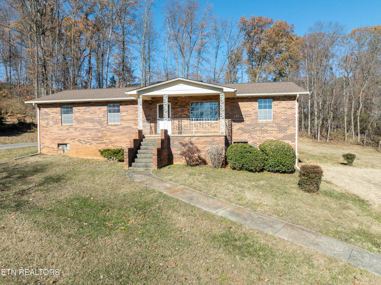 5205 Oakhill Drive - Photo 1