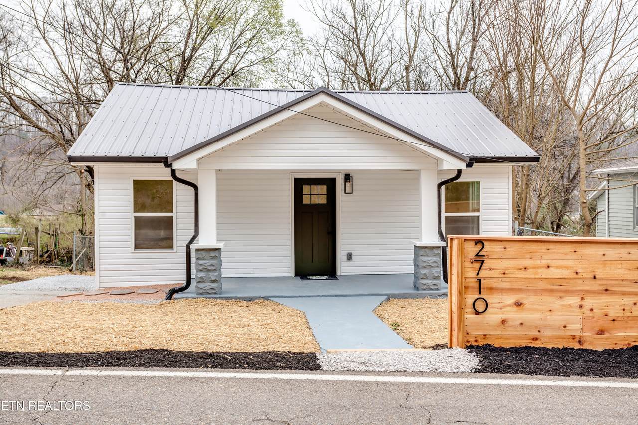 2710 Greenway Drive - Photo 1