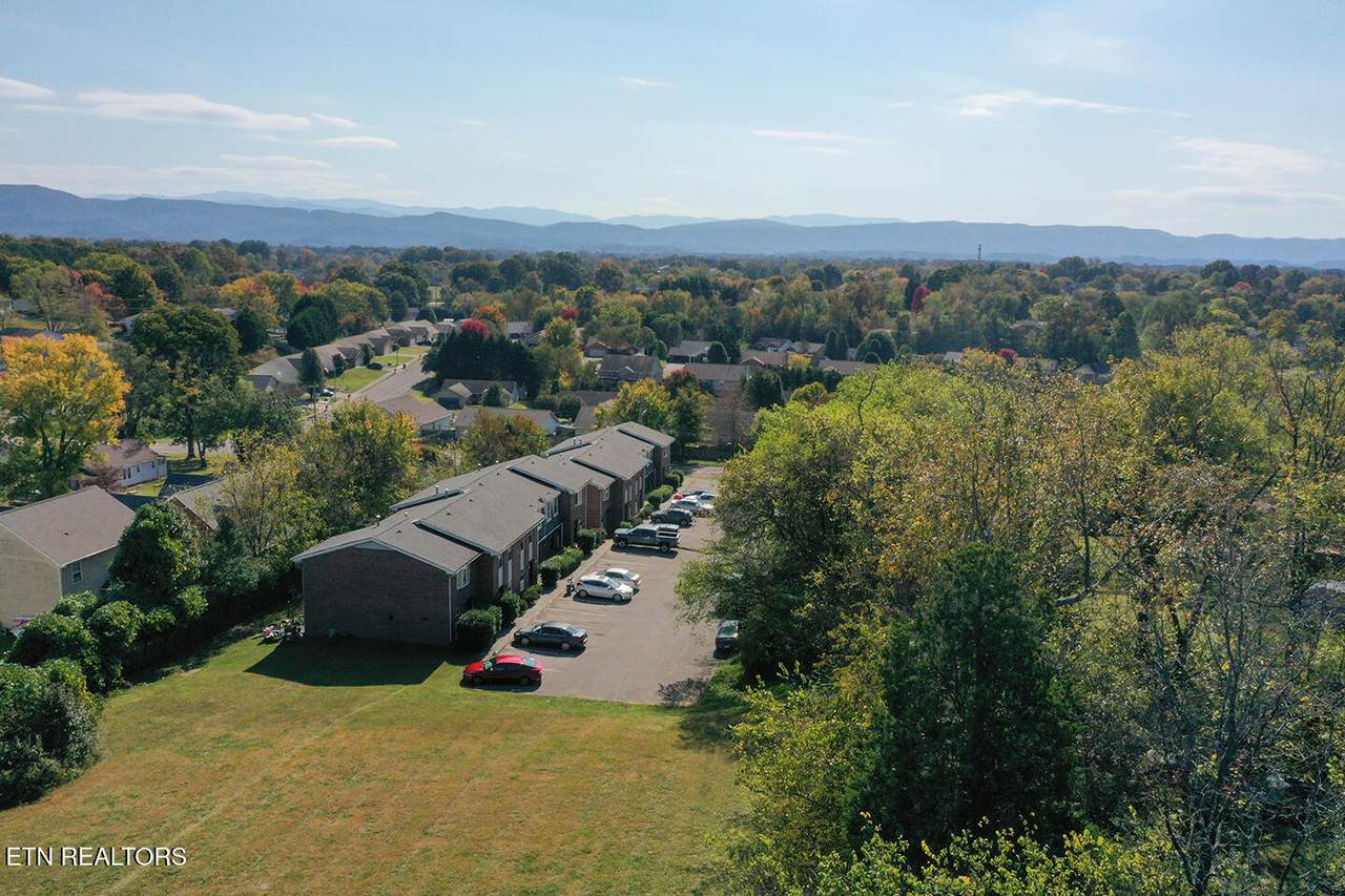 102 Asbury Way - Photo 1