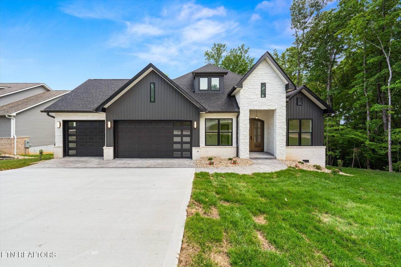 142 Amohi Way - Photo 1