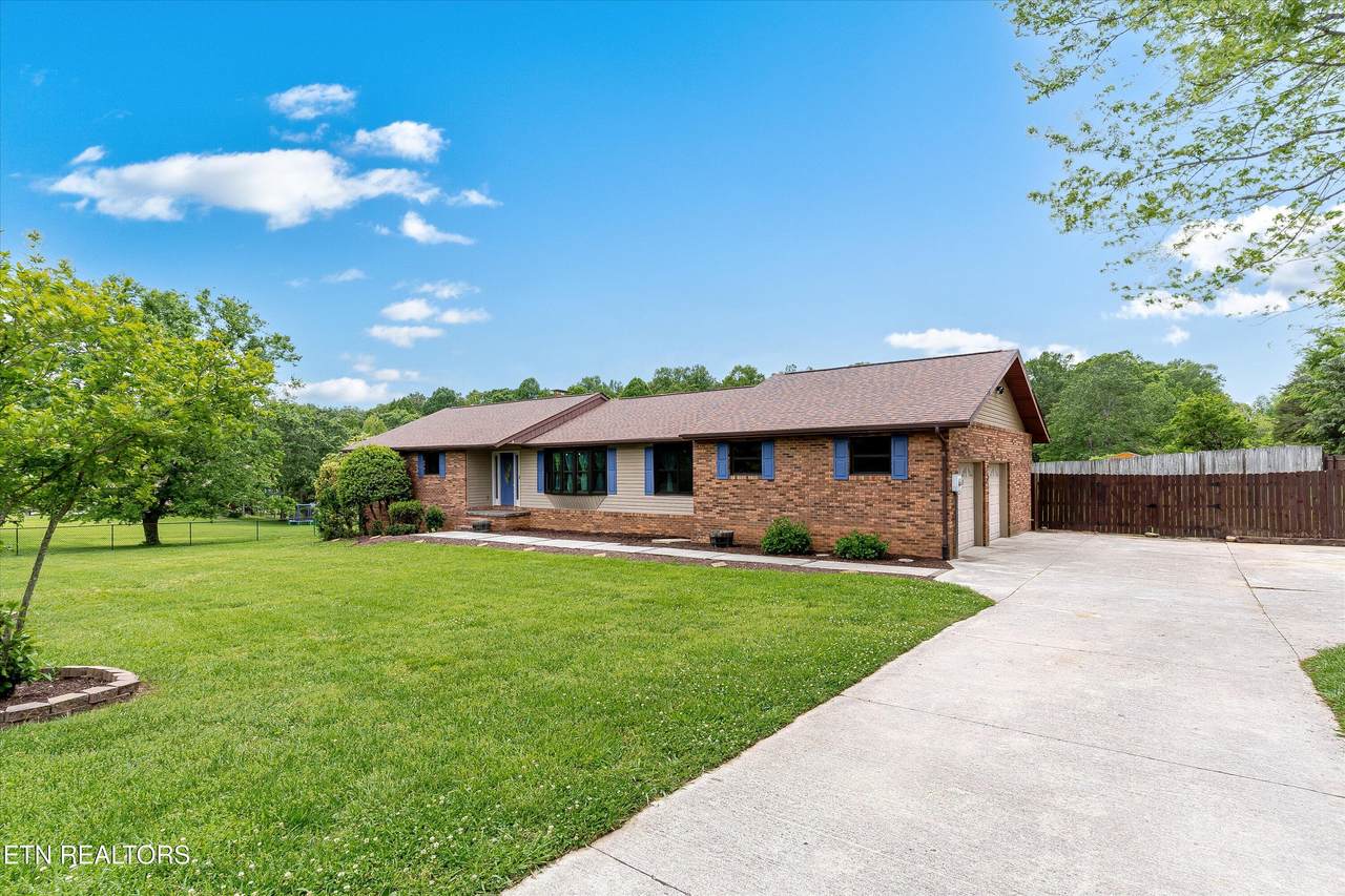 319 Jones Lane - Photo 1