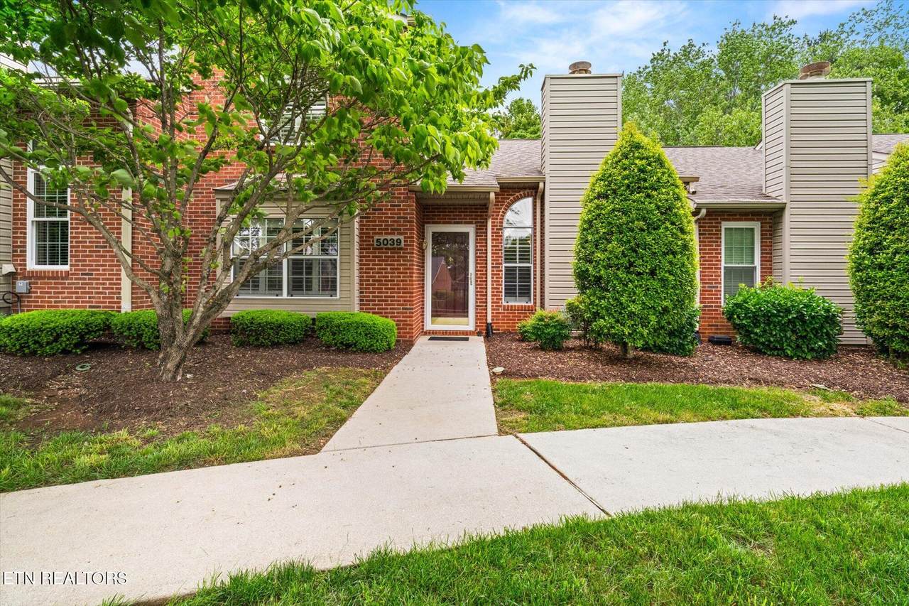 5039 Griffins Gate Lane - Photo 1