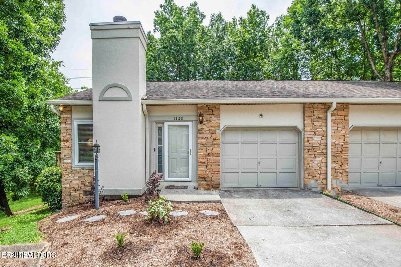 1728 Stone Hedge Drive - Photo 1