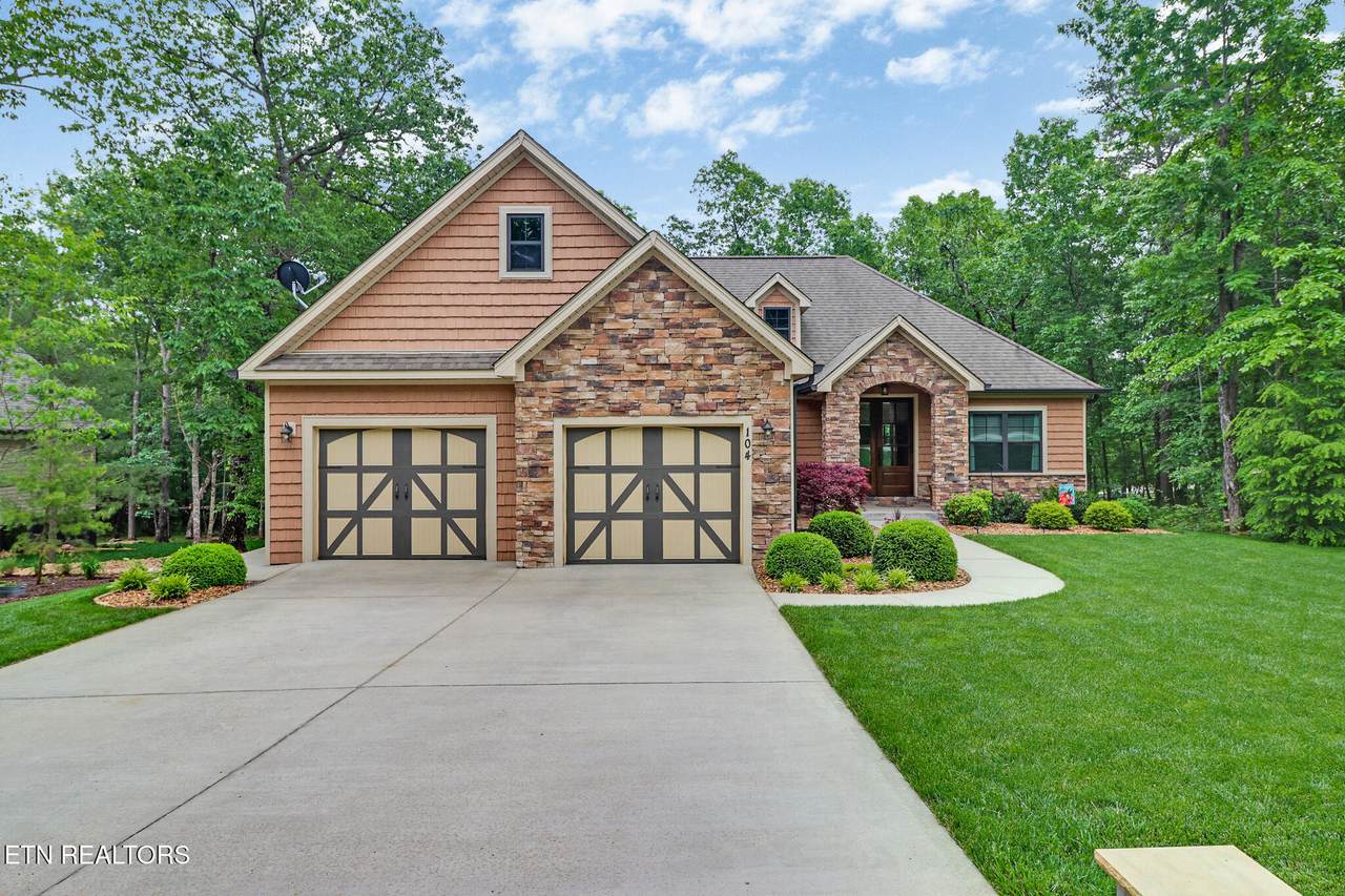 104 Abbey Place - Photo 1