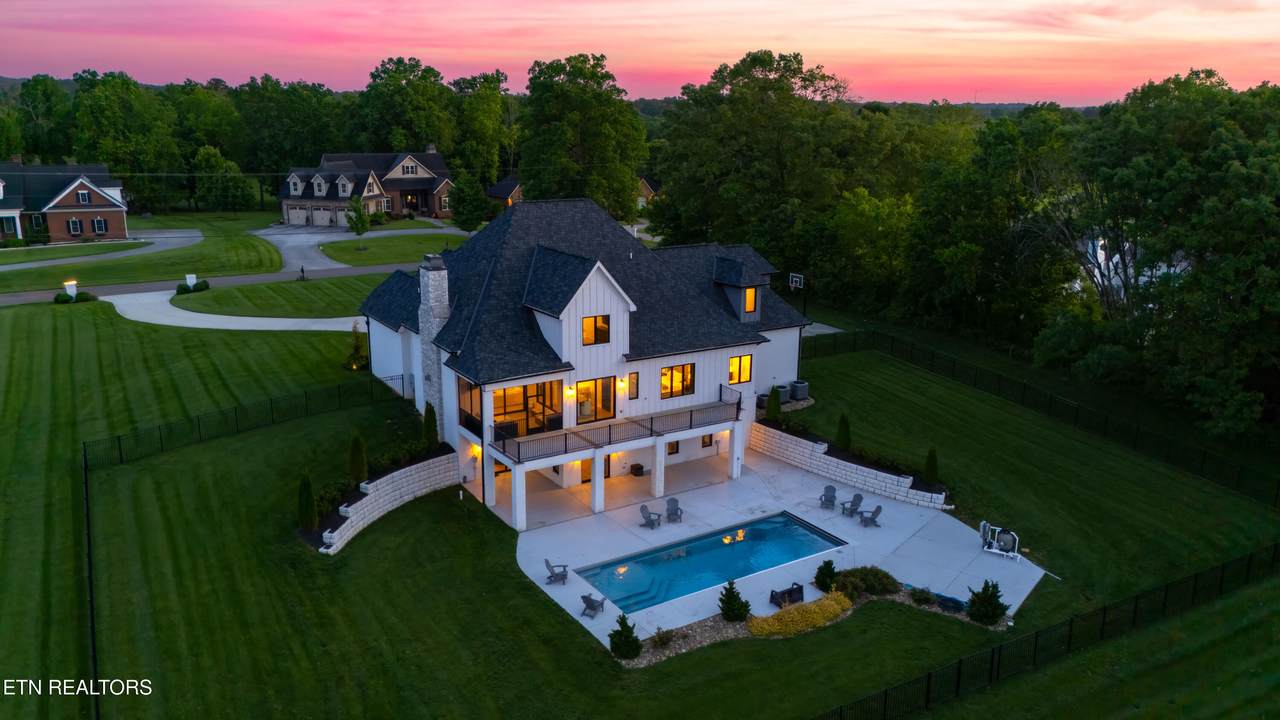 8539 Ruggles Ferry Pike - Photo 1