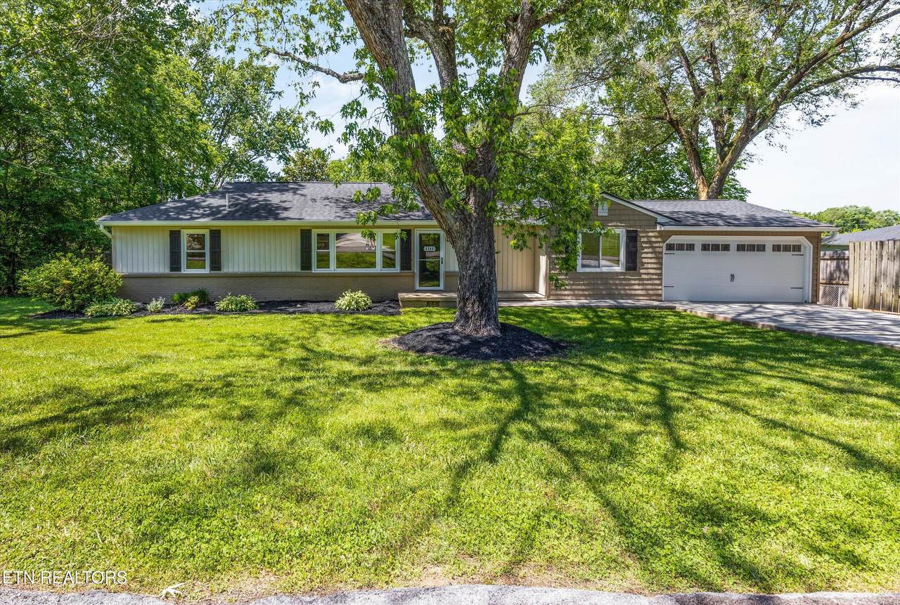 1305 Bluebird Drive - Photo 1