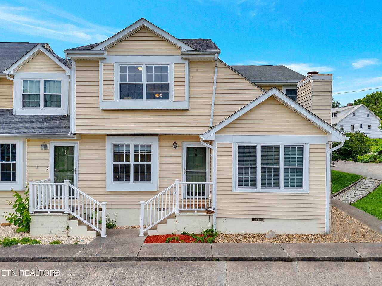 633 Vose Rd - Photo 1