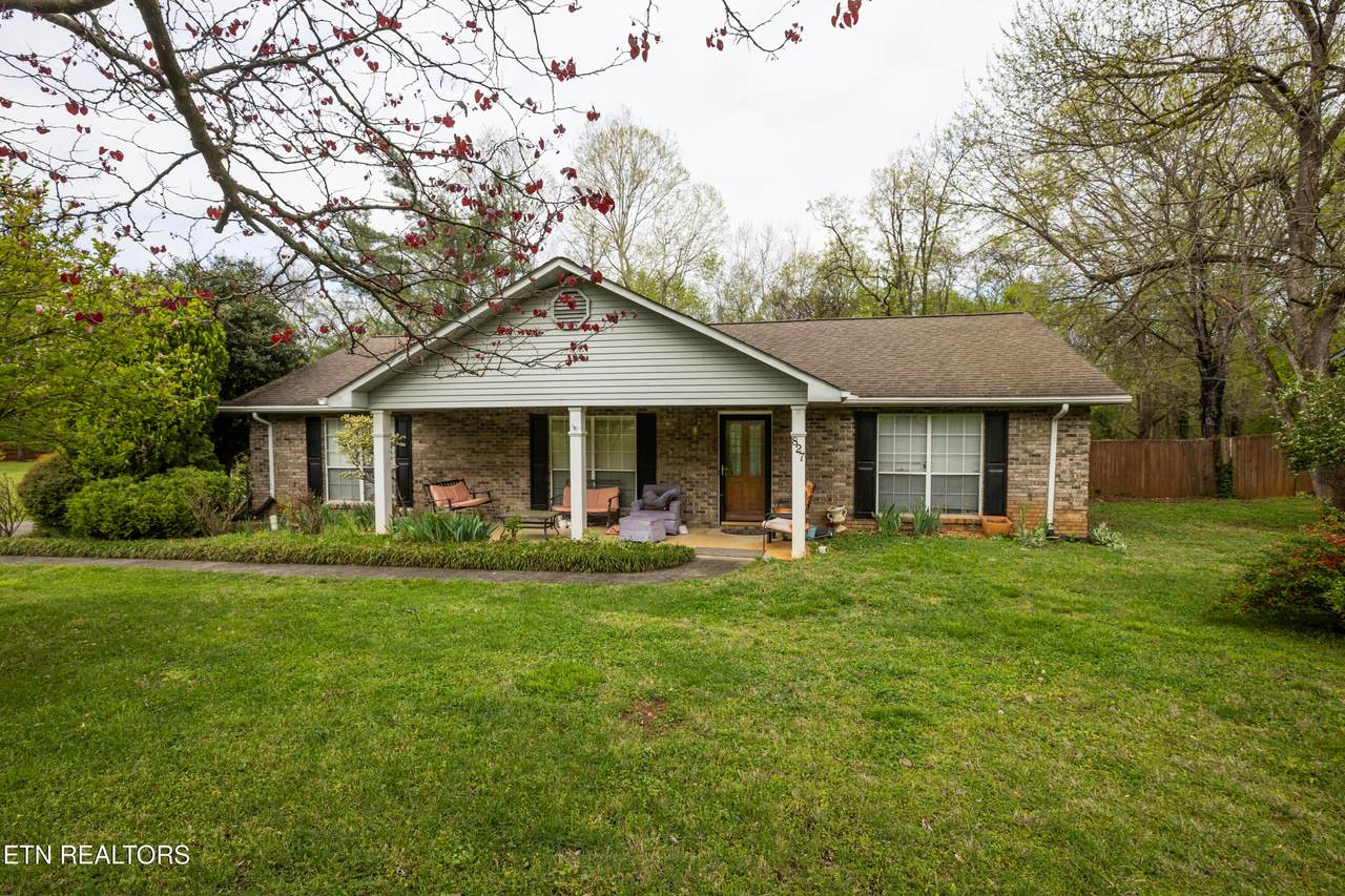 827 Lafayette Lane - Photo 1