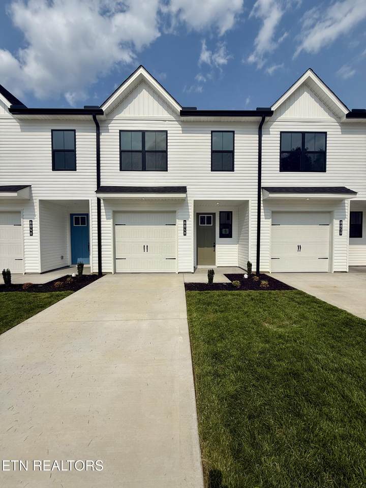 8848 Chapman Trace Way - Photo 1