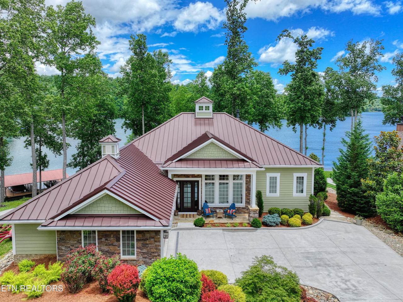 429 Hiawassee View Drive - Photo 1