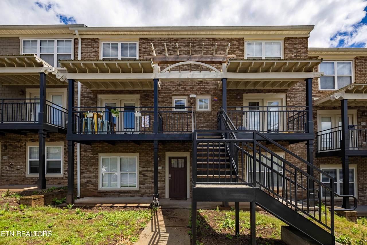 1106 Tree Top Way - Photo 1