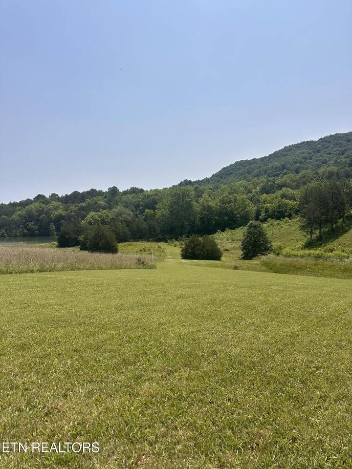 Waterfront Knoll - Photo 1