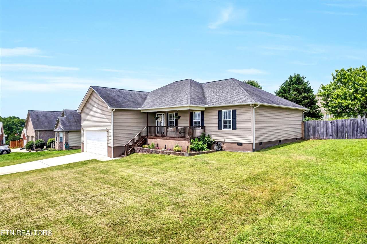 235 Jessie Lane - Photo 1