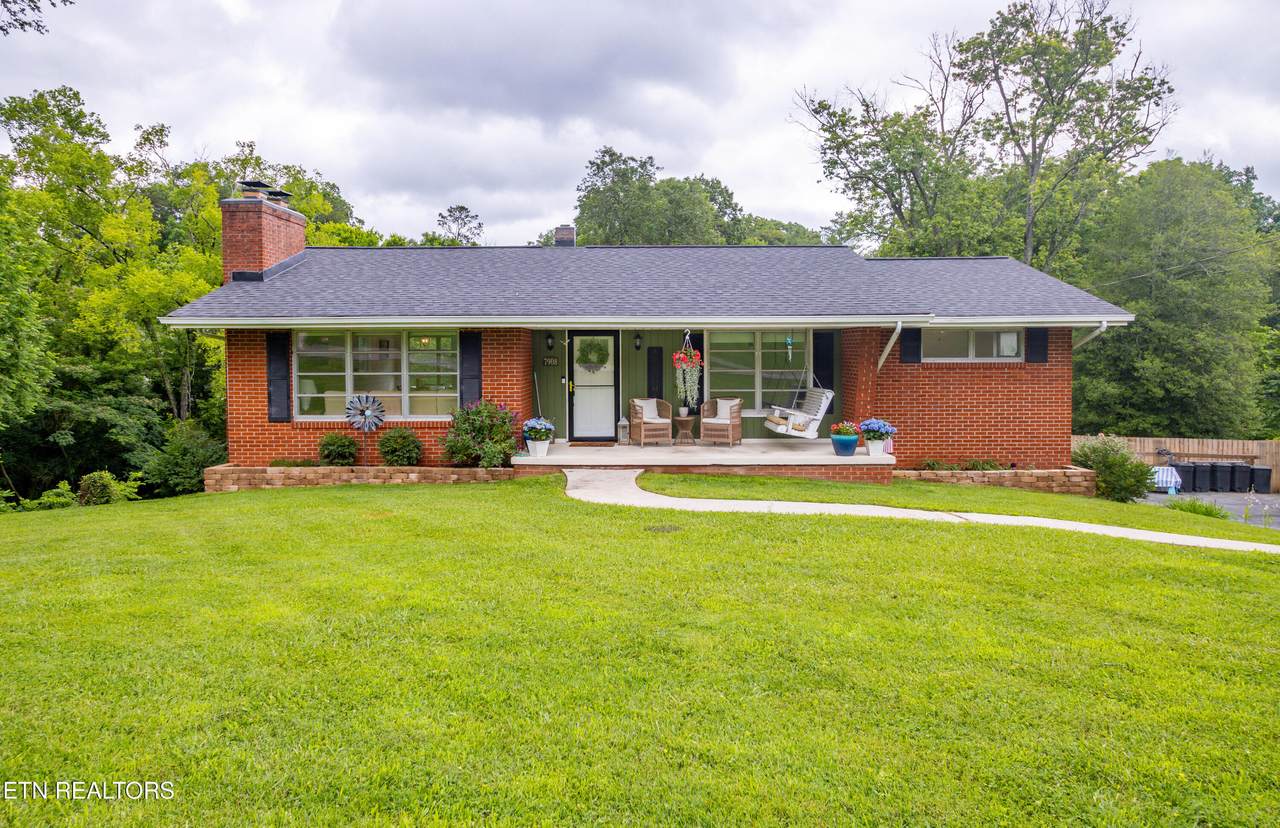 7908 Collier Rd - Photo 1