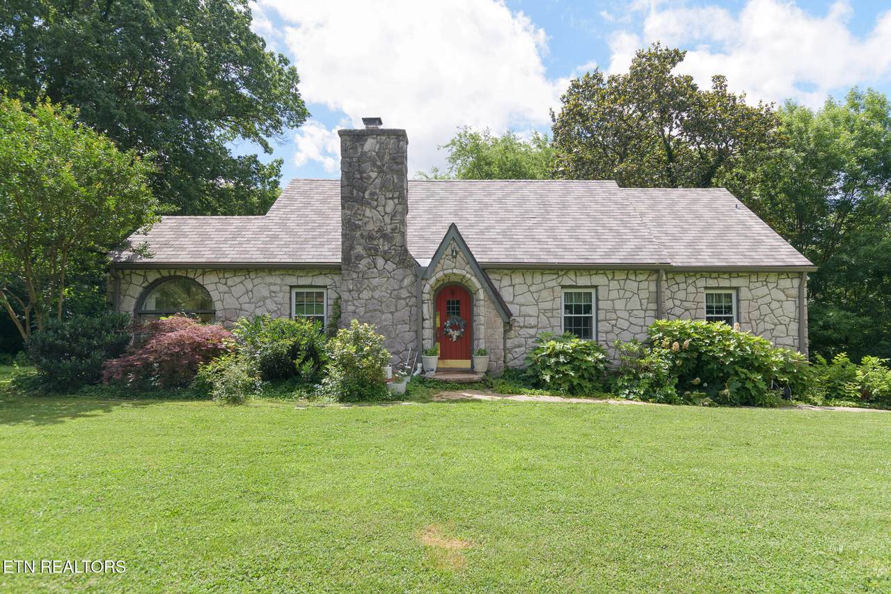 5804 Green Valley Drive - Photo 1
