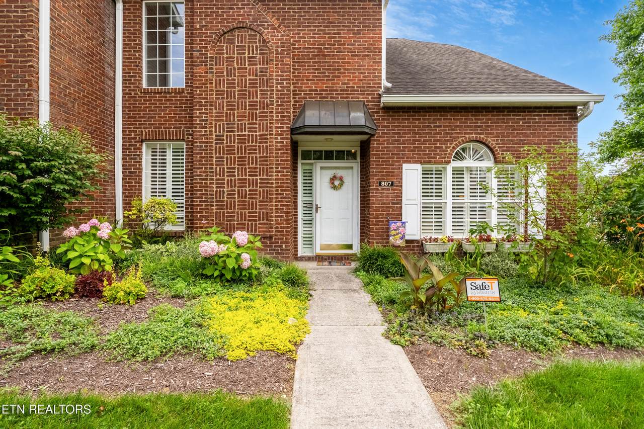 807 Poets Corner Way - Photo 1