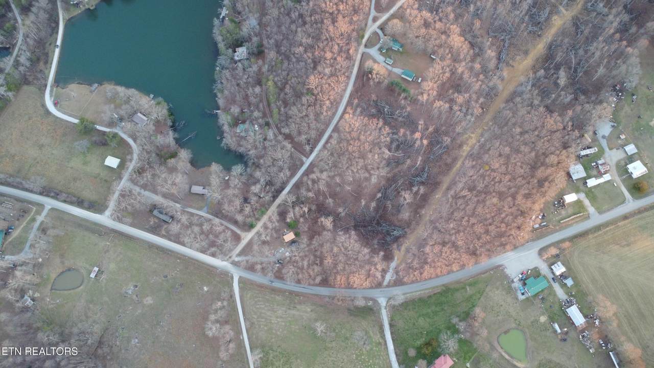 18 Diane Circle - Photo 1