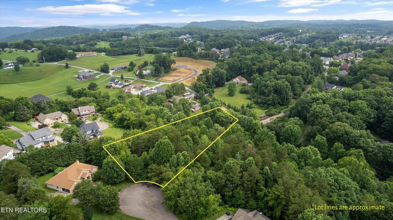 8014 Fieldstone Rd - Photo 1