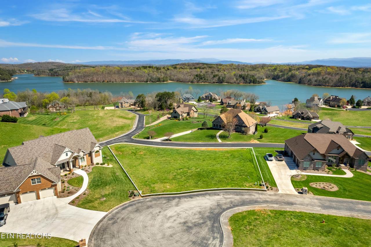 330 Watercrest Drive - Photo 1