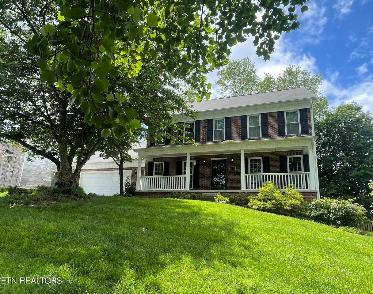 1325 Wenlock Rd - Photo 1