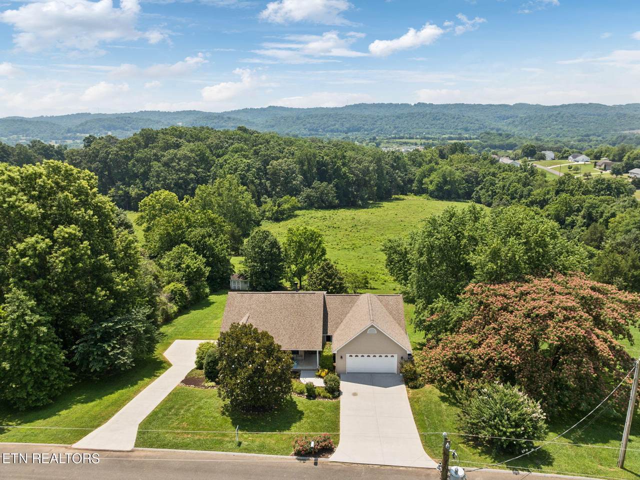 3930 Settlers Tr - Photo 1