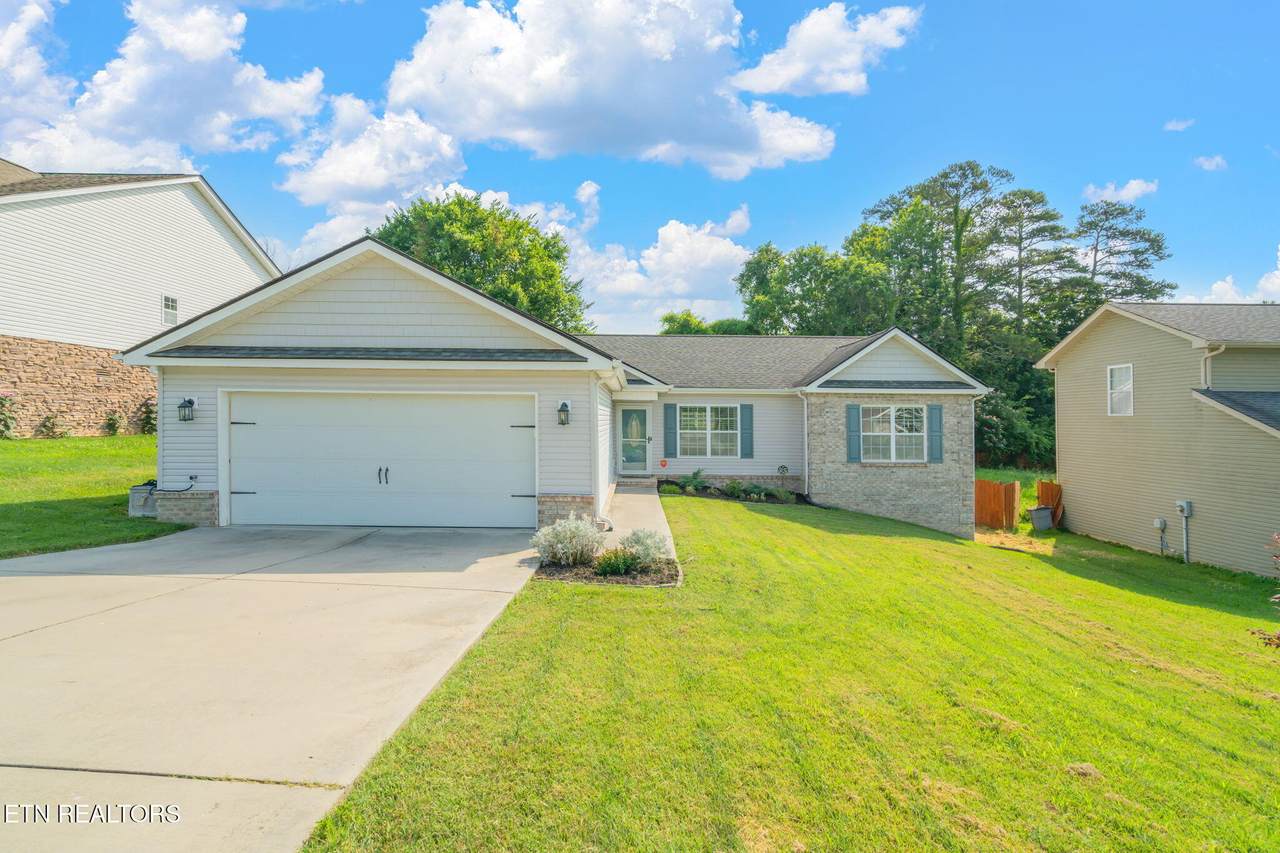 6864 Harvest Grove Lane - Photo 1