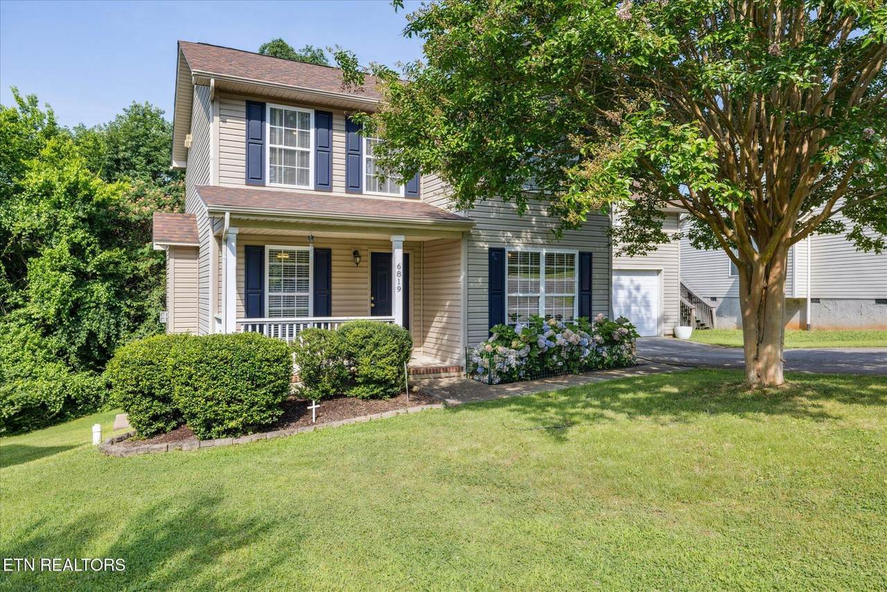 6819 Avensong Lane - Photo 1