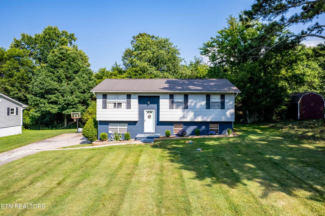 1712 Maplecrest Drive - Photo 1