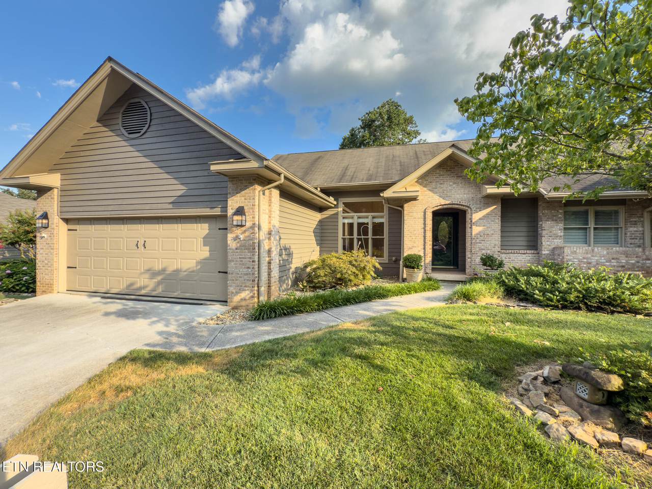 207 Chota Hills Lane - Photo 1