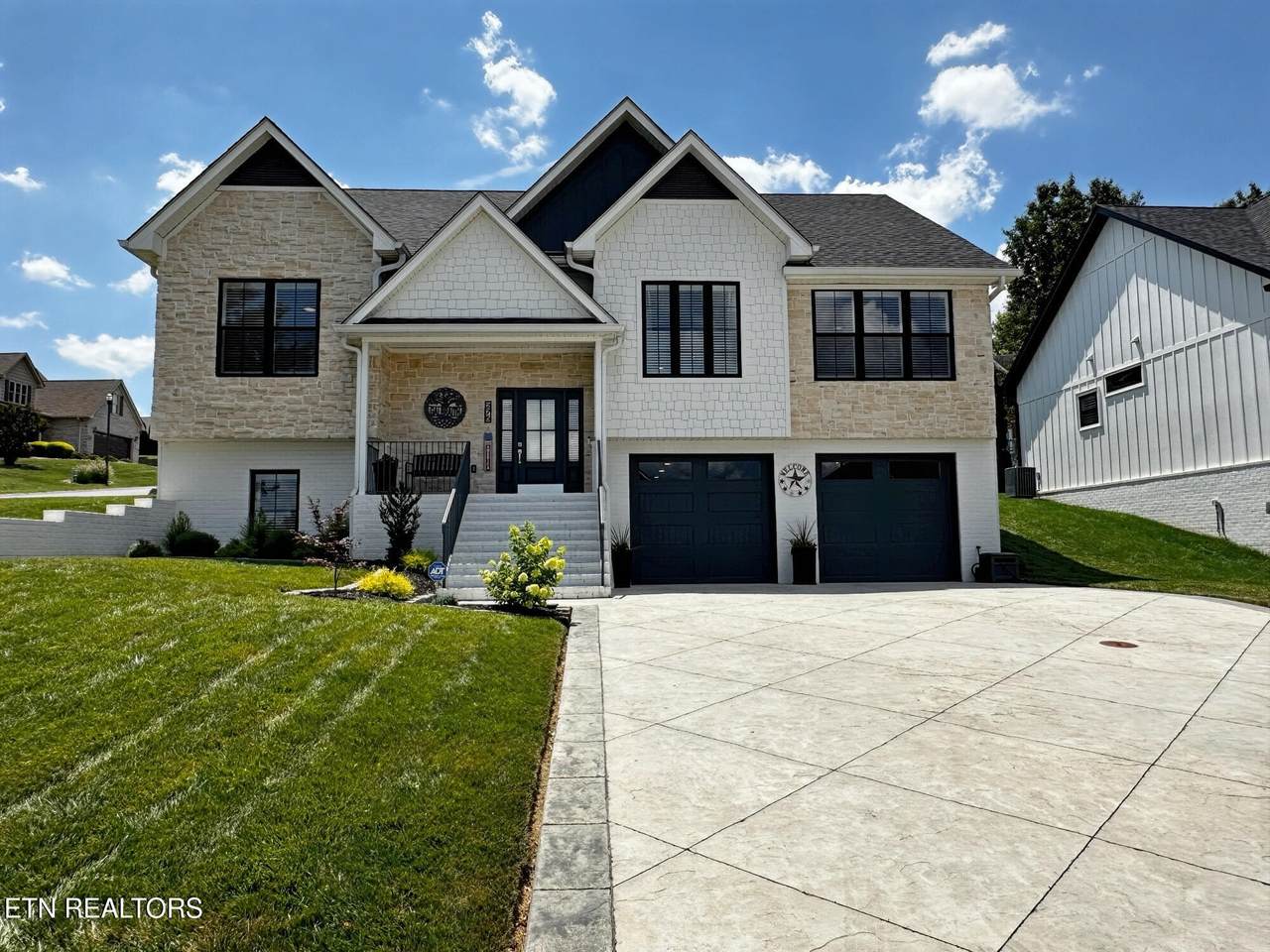276 Lochmere Drive - Photo 1